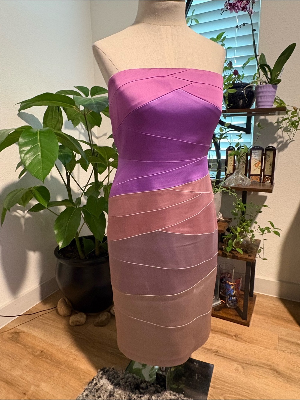 Jax Strapless Gradient Satin Fitted Sheath Dress in Purple and Mauve Panels